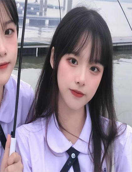 《穿成反派崽崽的后娘》电影与电视剧比较革命性的：媒介差异与叙事特点，口碑佳作