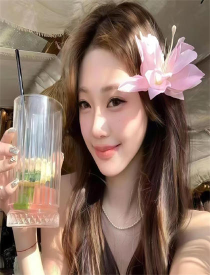 后期特效：电影少女口碑的传播效应与观众评价——传统元素的现代诠释